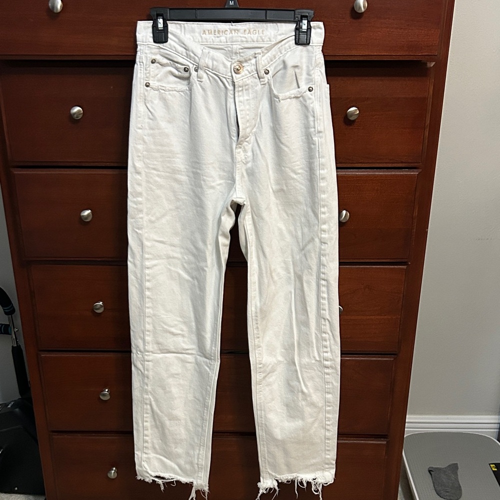 American Eagle Outfitters white Straight Leg Jeans